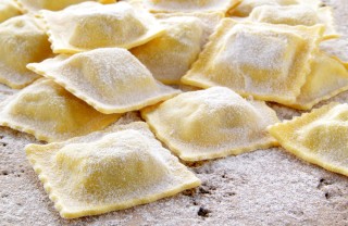 ravioli artigianali ricotta formaggio magro pasta