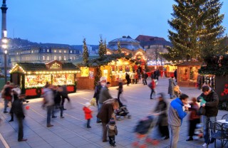 mercatino di Natale abete neve albero