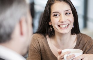 corteggiamento appun tamento donna sorriso