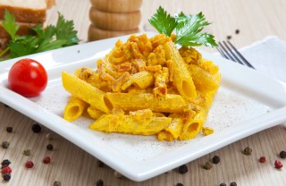 pasta penne speck cavolfiore zafferano