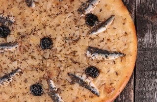 pissaladière pizza cipolla acciuga olive