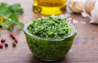 salsa verde ravigotta dragoncello erba cipollina prezzemolo olio aceto