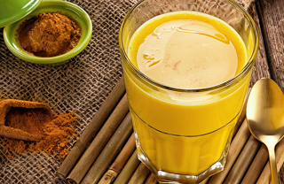 Golden milk: l’elisir a base di curcuma