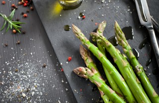 Asparagi sott'olio