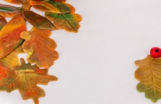 cake design autunno, foglie pasta zucchero