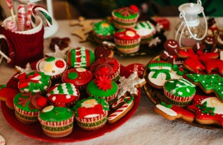 decorazioni natalizie pasta di zucchero, cake design natale, pasta di zucchero natale
