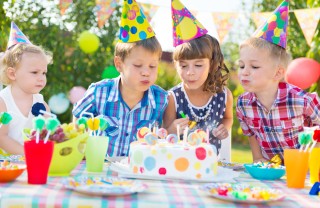 come decorare torta compleanno bambini, come decorare torta compleanno, come decorare torta bambini