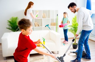 come organizzare pulizie domestiche con famiglia, organizzare pulizie domestiche, come organizzare pulizie casa