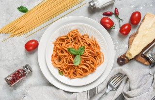 Spaghetti al pomodoro e basilico