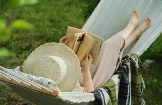 angolo di lettura all'aperto, come fare un angolo di lettura