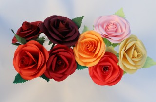 Fiori di carta realistici: le rose fai da te