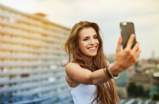 Selfie perfetto: i consigli per farlo facilmente