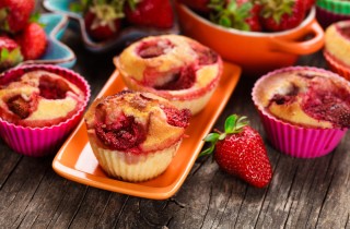 Ricetta dei muffin alla fragola per la merenda di primavera