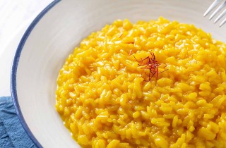 La ricetta tradizionale del risotto allo zafferano