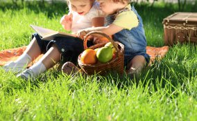 lettura leggere bambino figli iniziare abitudine mamma donne donna
