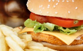 cibo spazzatura junk food dieta sbagliata consigli