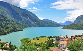 Il Trentino dei laghi e dei passi dolomitici
