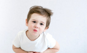Mal di pancia nei bambini: come comportarsi