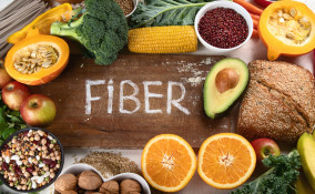 6 alimenti ricchi di fibre che fanno bene all’intestino