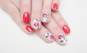 nail art, decorazione unghie, fiori