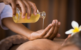 olio per massaggi, quale scegliere, trattamento