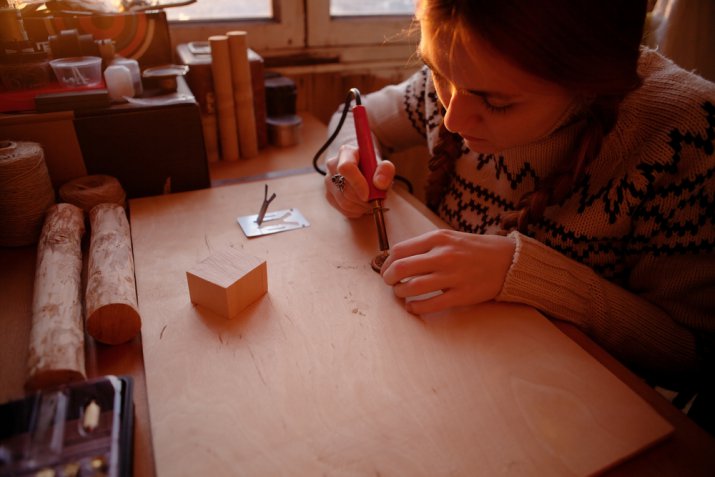 Il pirografo facile, come fare dei lavori creativi particolari