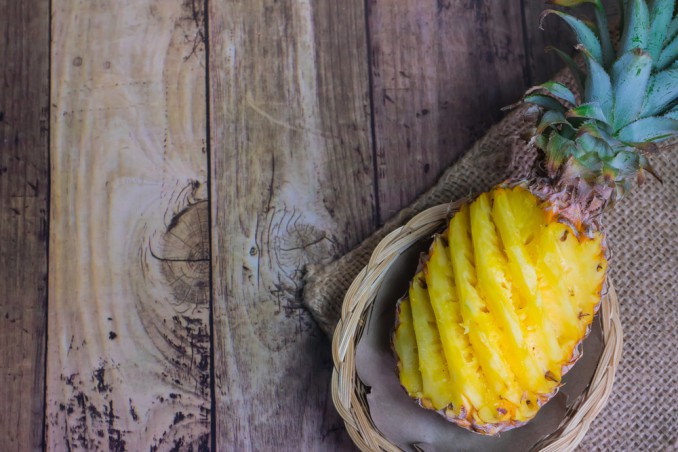 Come pulire e tagliare l'ananas facilmente