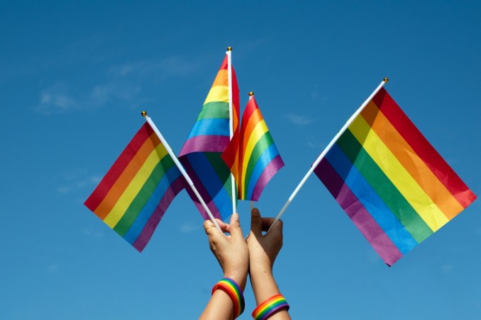 bandiera arcobaleno significato, bandiera arcobaleno pride